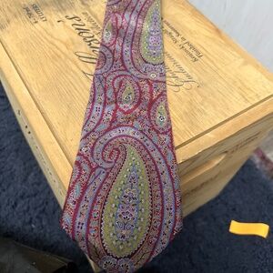 Paisley silk tie